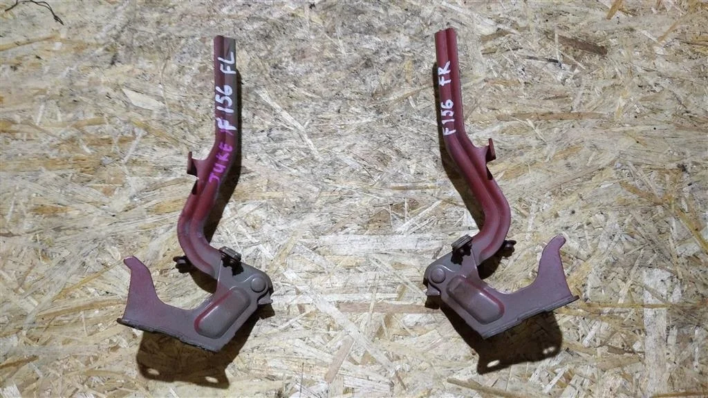 Б.у. петля капота (2шт) NISSAN JUKE F15E NISSAN JUKE F15E HR15 2011