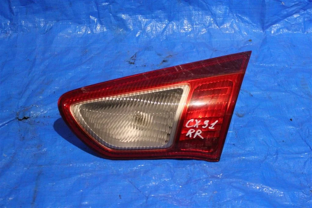 Б.у. фонарь внутренний MITSUBISHI LANCER CX3A MITSUBISHI LANCER CX3A 4B10 2009