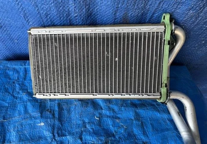 Б.у. радиатор печки SUBARU IMPREZA GP SUBARU IMPREZA GP 20A 2011-