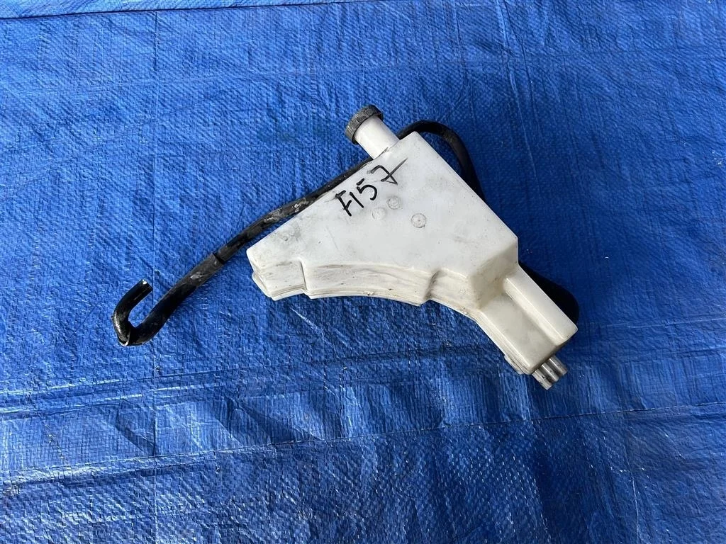 Б.у. бачок расширительный NISSAN JUKE F15E NISSAN JUKE F15E HR15 2013