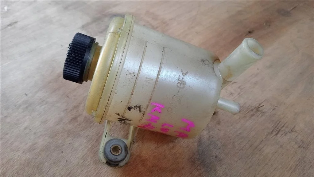 Б.у. бачок гидроусилителя MAZDA MPV LW MAZDA MPV LW L3 2004