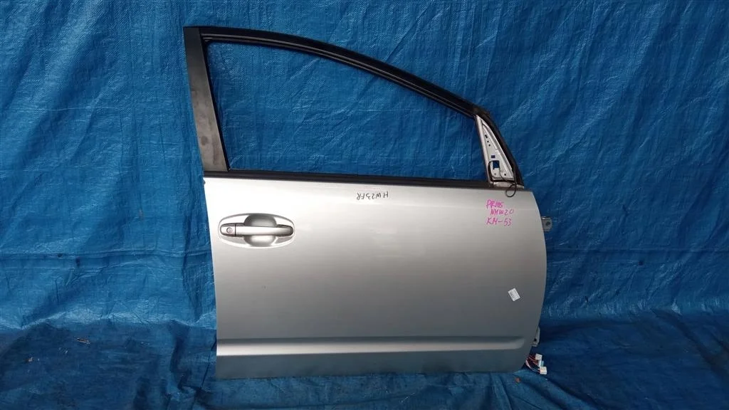 Б.у. дверь TOYOTA PRIUS NHW20 TOYOTA PRIUS NHW20 1NZ 2005