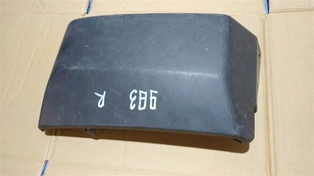 Б.у. накладка на бампер MITSUBISHI PAJERO V98W MITSUBISHI PAJERO V98W 4M41 2008