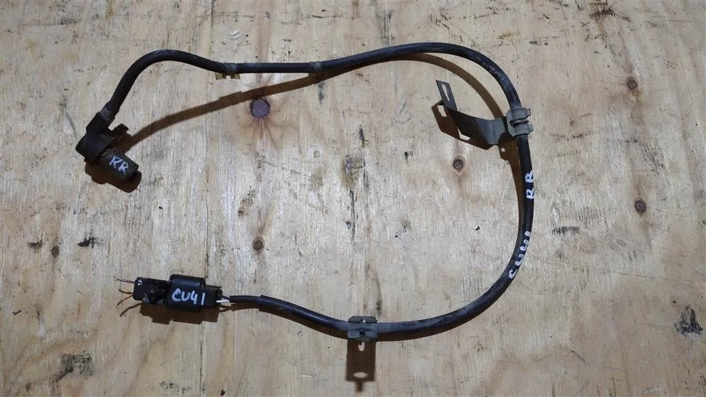 Б.у. датчик abs MITSUBISHI AIRTREK CU4W MITSUBISHI AIRTREK CU4W 4G64 2002