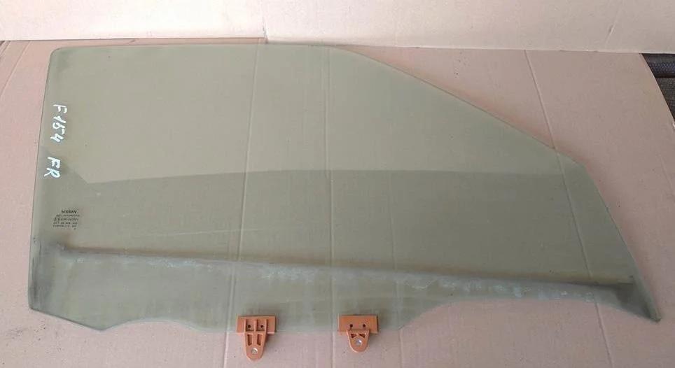 Б.у. стекло двери NISSAN JUKE F15E NISSAN JUKE F15E HR16 2015