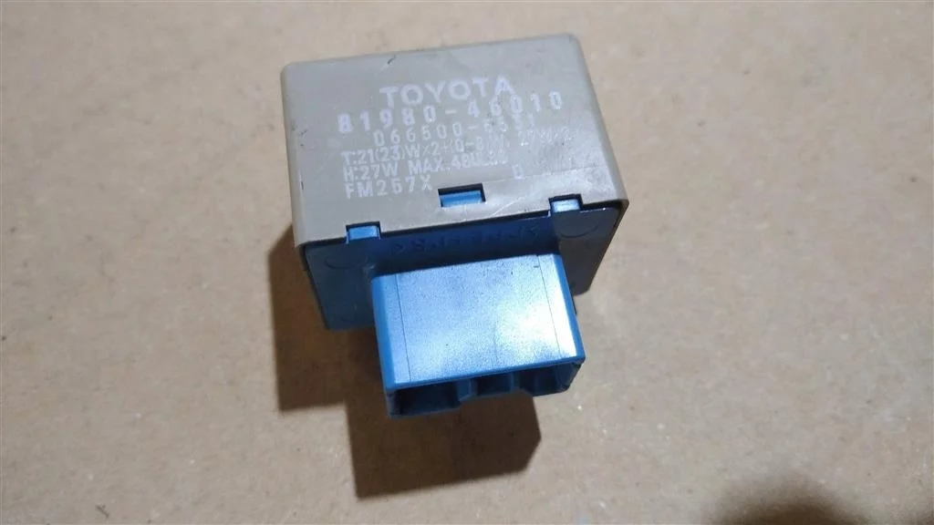 Б.у. реле поворотов TOYOTA toyota/ lexus toyota/ lexus TOYOTA toyota/ lexus toyota/ lexus