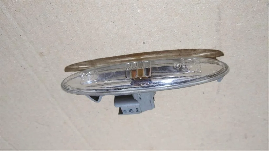 Б.у. поворотник TOYOTA CAMRY V40 ACV40 TOYOTA CAMRY V40 ACV40 2AZ 2006-2011