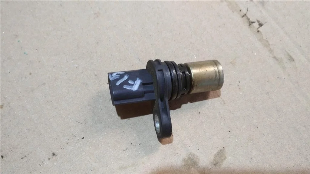 Б.у. датчик распредвала NISSAN JUKE F15E NISSAN JUKE F15E HR15 2011