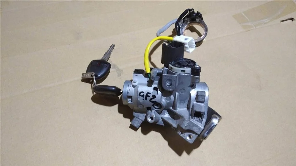 Б.у. замок зажигания MITSUBISHI OUTLANDER GF2W MITSUBISHI OUTLANDER GF2W 4B11 2017