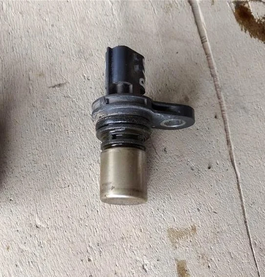 Б.у. датчик распредвала NISSAN JUKE F15E NISSAN JUKE F15E HR16 2011