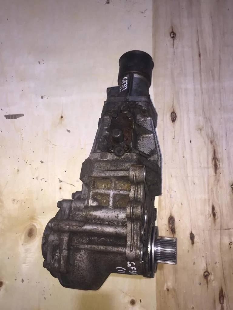 Б.у. раздаточная коробка MITSUBISHI OUTLANDER XL CW6W MITSUBISHI OUTLANDER XL CW6W 6B31 2009