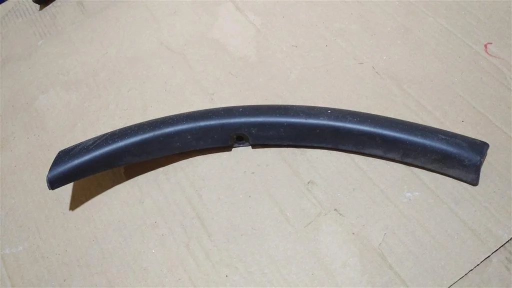 Б.у. накладка на бампер MITSUBISHI OUTLANDER GF2W MITSUBISHI OUTLANDER GF2W 4B11 2017