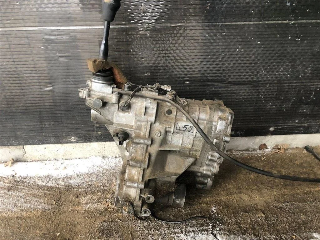 Б.у. раздаточная коробка SUZUKI GRAND VITARA SQ420 SUZUKI GRAND VITARA SQ420 J20A 2001