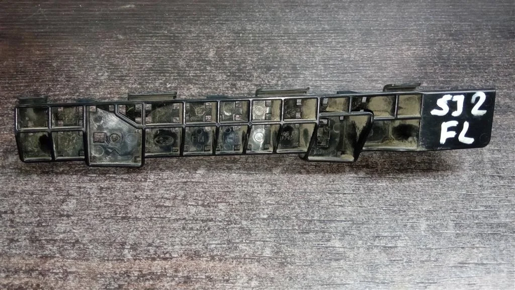 Б.у. крепление бампера перед SUBARU FORESTER S13 SUBARU FORESTER S13 FB25 2015