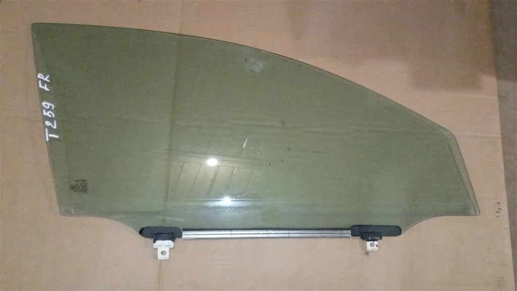 Б.у. стекло двери TOYOTA AVENSIS AZT250 TOYOTA AVENSIS AZT250 1AZ-FSE 2007