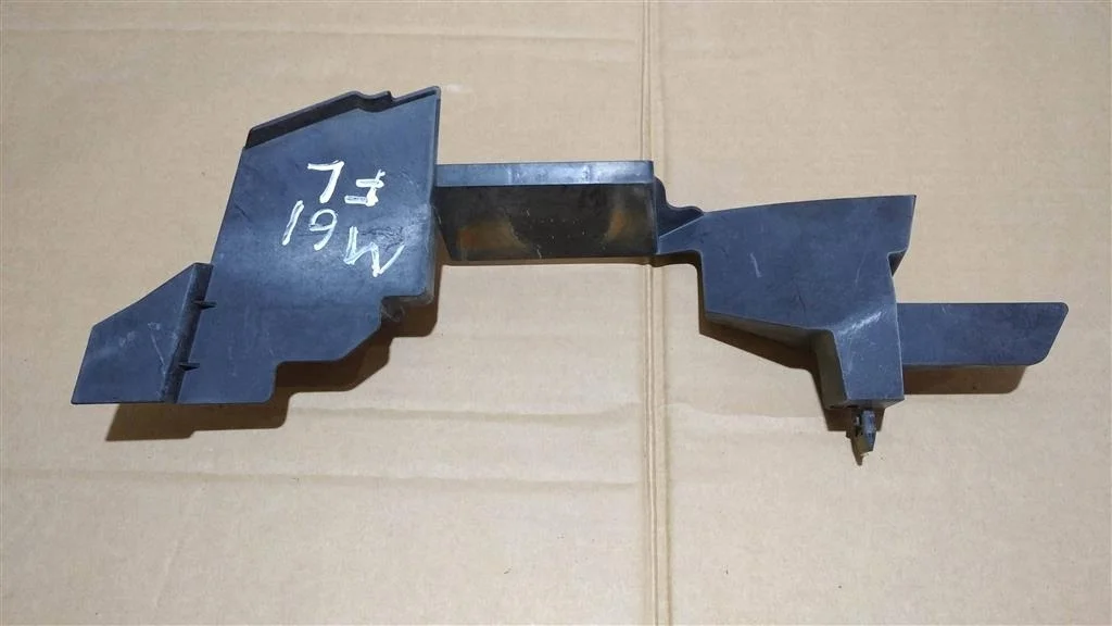 Б.у. дефлектор радиатора MAZDA MAZDA 6 GH MAZDA MAZDA 6 GH L5 2008