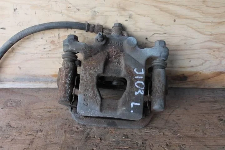 Б.у. суппорт NISSAN QASHQAI J10 NISSAN QASHQAI J10 MR20DE 2007