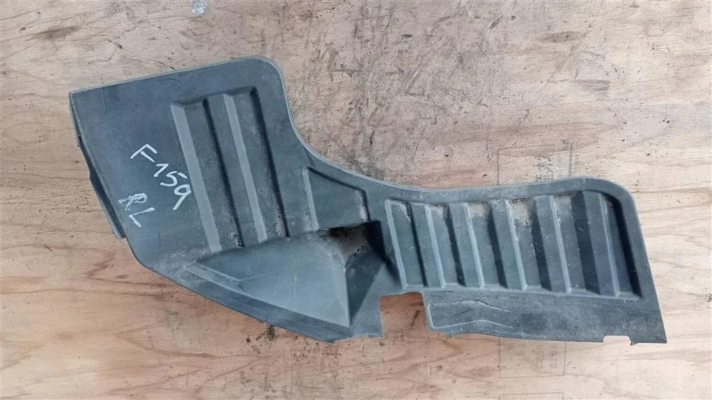 Б.у. пыльник бампера NISSAN JUKE F15E NISSAN JUKE F15E HR16 2010