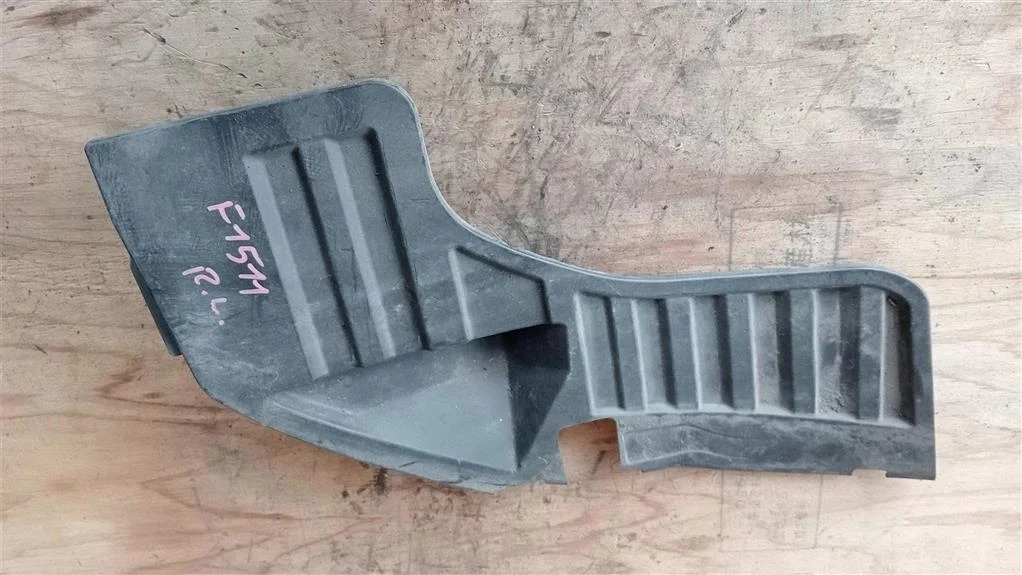 Б.у. пыльник бампера NISSAN JUKE F15E NISSAN JUKE F15E HR16 2011