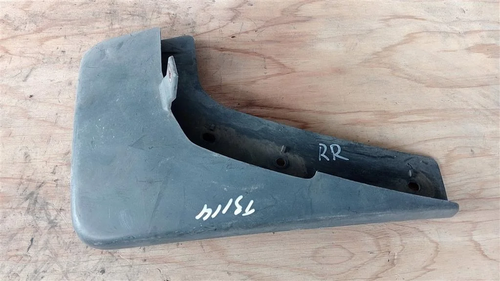 Б.у. брызговик NISSAN X-TRAIL T31 NISSAN X-TRAIL T31 QR25 2007