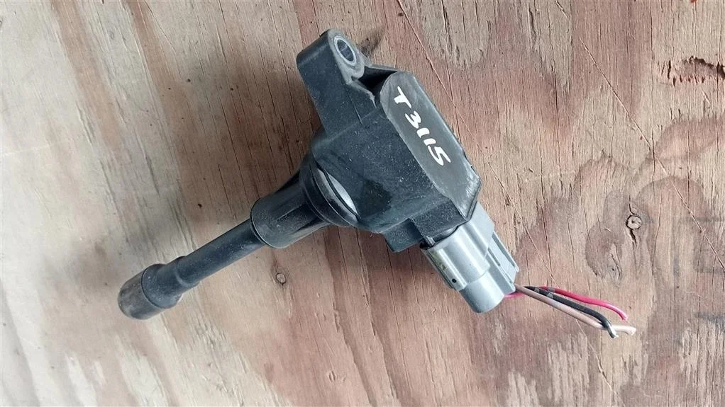 Б.у. катушка зажигания NISSAN X-TRAIL T31 NISSAN X-TRAIL T31 QR25 2009