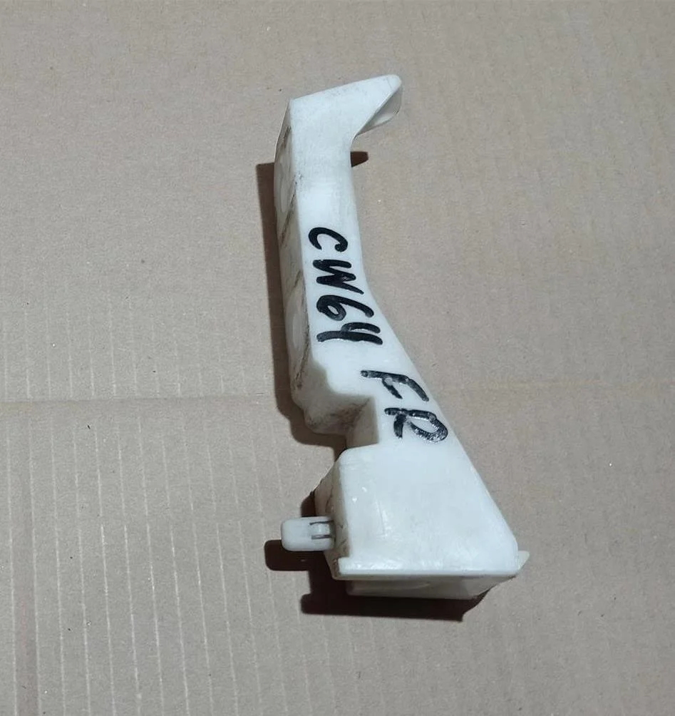 Б.у. кронштейн фары MITSUBISHI OUTLANDER XL CW6W MITSUBISHI OUTLANDER XL CW6W 6B31