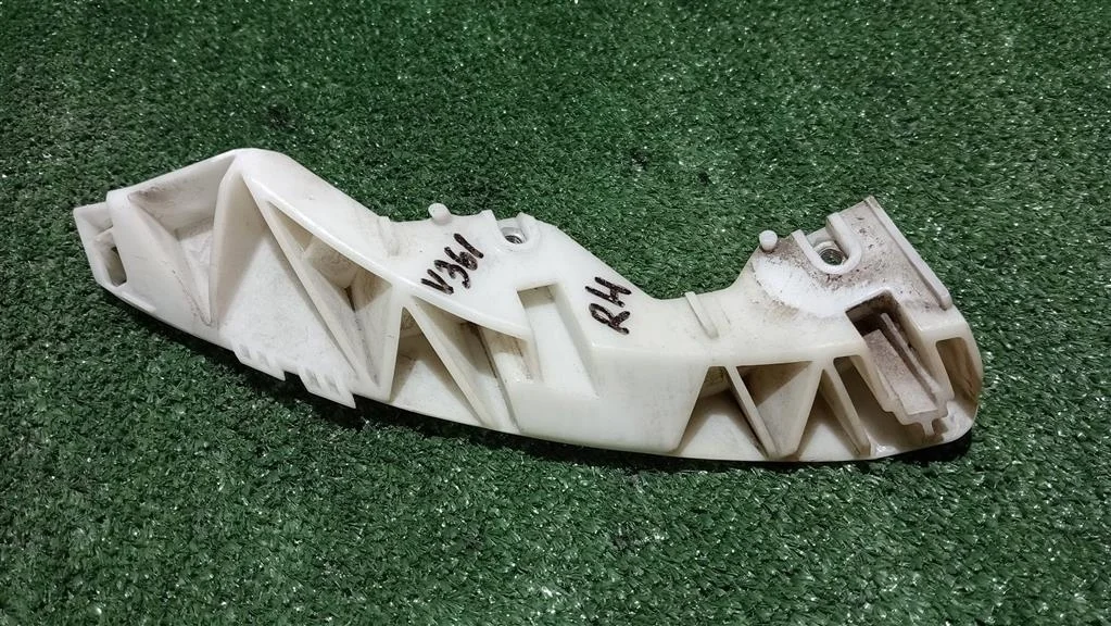 Б.у. крепление бампера перед NISSAN SKYLINE V36 NISSAN SKYLINE V36 VQ25HR 2010