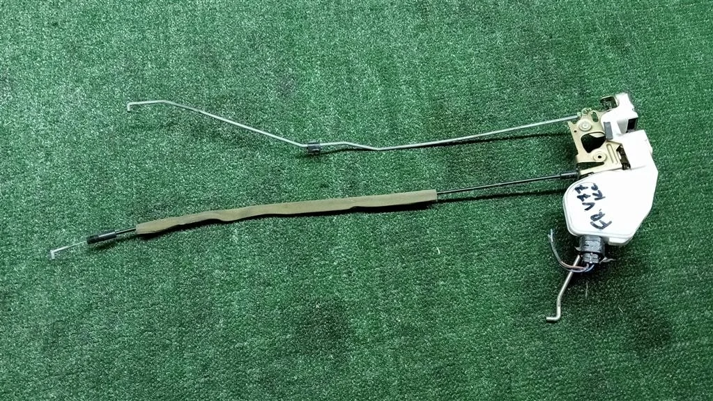 Б.у. замок двери MITSUBISHI PAJERO V77W MITSUBISHI PAJERO V77W 6G75 2003