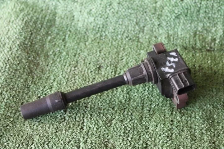 Б.у. катушка зажигания MITSUBISHI PAJERO V75W MITSUBISHI PAJERO V75W 6G74 2001