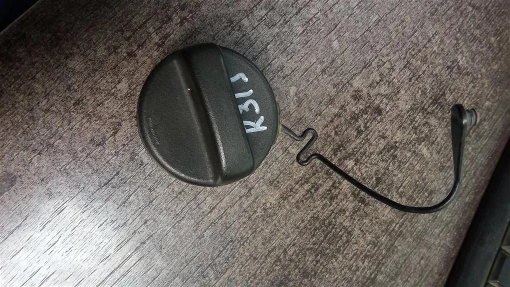 Б.у. крышка топливного бака TOYOTA RAV4 ACA30 TOYOTA RAV4 ACA30 2AZ 2005