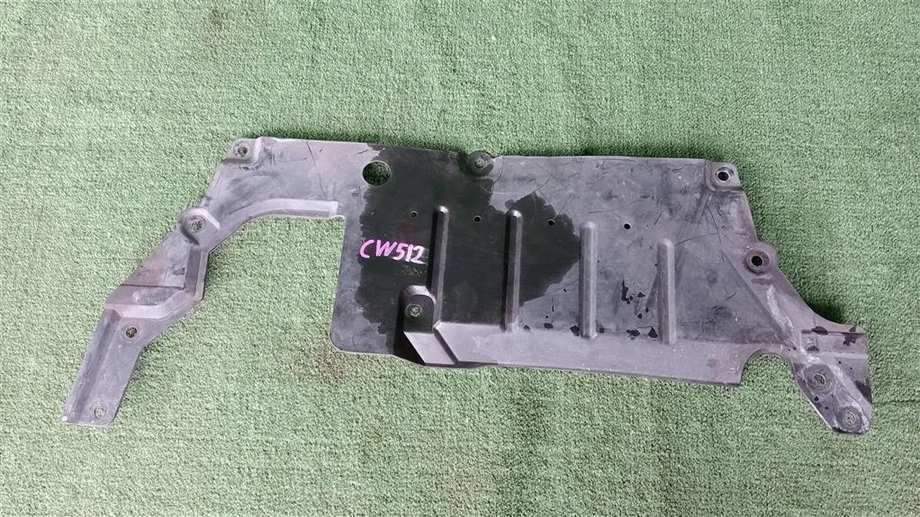 Б.у. защита двигателя пластиковая MITSUBISHI OUTLANDER XL CW5W MITSUBISHI OUTLANDER XL CW5W 4B12 2010