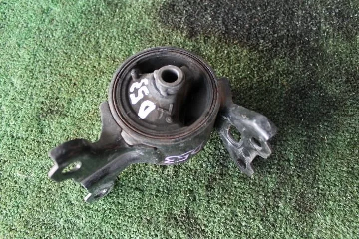 Б.у. опора двигателя MITSUBISHI Delica D5 CV MITSUBISHI Delica D5 CV 4B11 2011