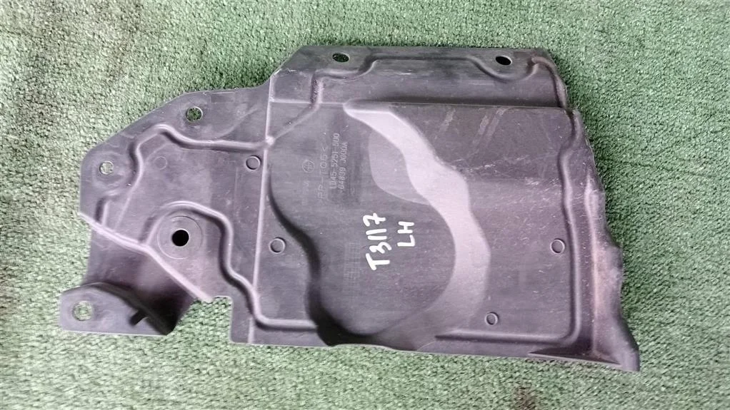 Б.у. пыльник двигателя NISSAN X-TRAIL T31 NISSAN X-TRAIL T31 QR25 2007