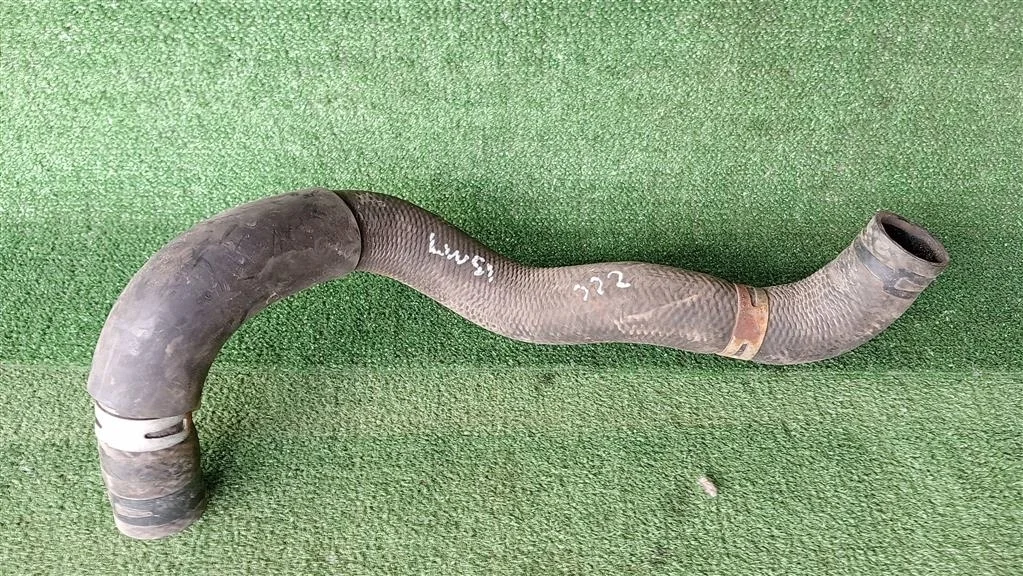 Б.у. патрубок радиатора MAZDA MPV LW MAZDA MPV LW GY 2001