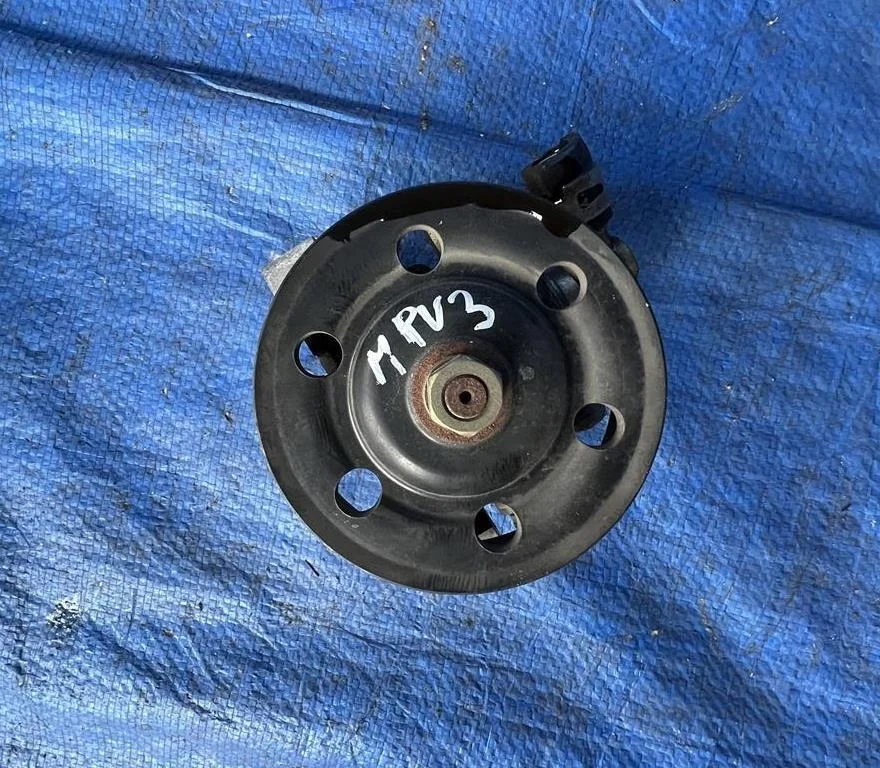 Б.у. насос гидроусилителя MAZDA MPV LW MAZDA MPV LW L3 2004