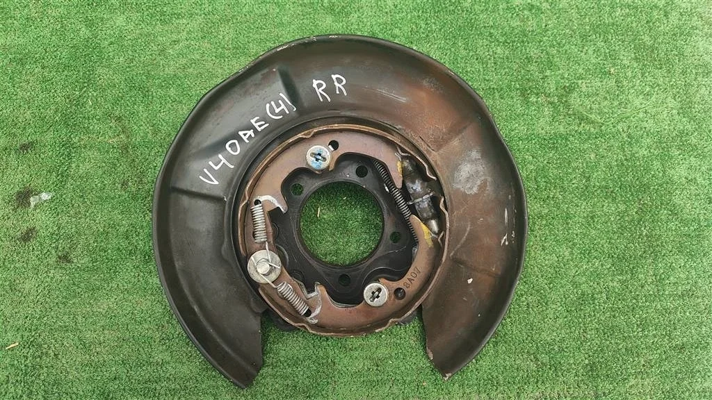 Б.у. щиток тормозного диска TOYOTA CAMRY V40 ACV40 TOYOTA CAMRY V40 ACV40 2.4 2008