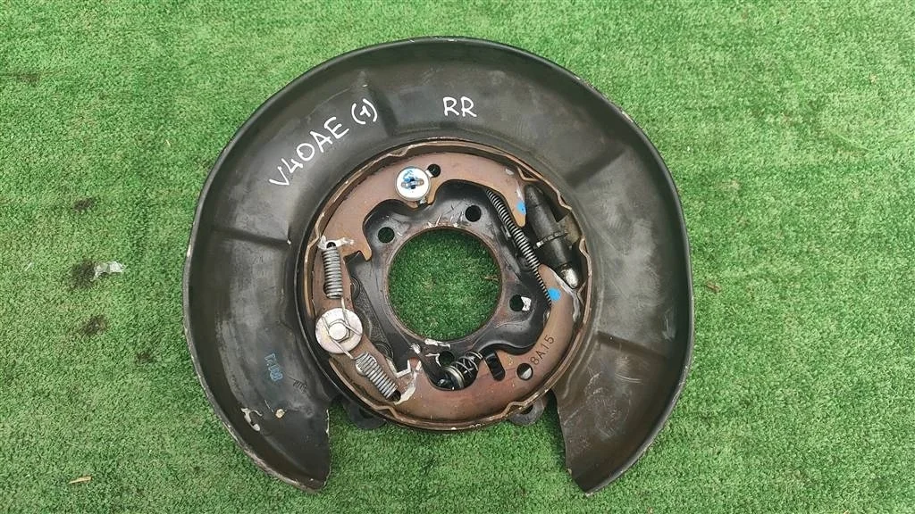 Б.у. щиток тормозного диска TOYOTA CAMRY V40 ACV40 TOYOTA CAMRY V40 ACV40 2.4 2008