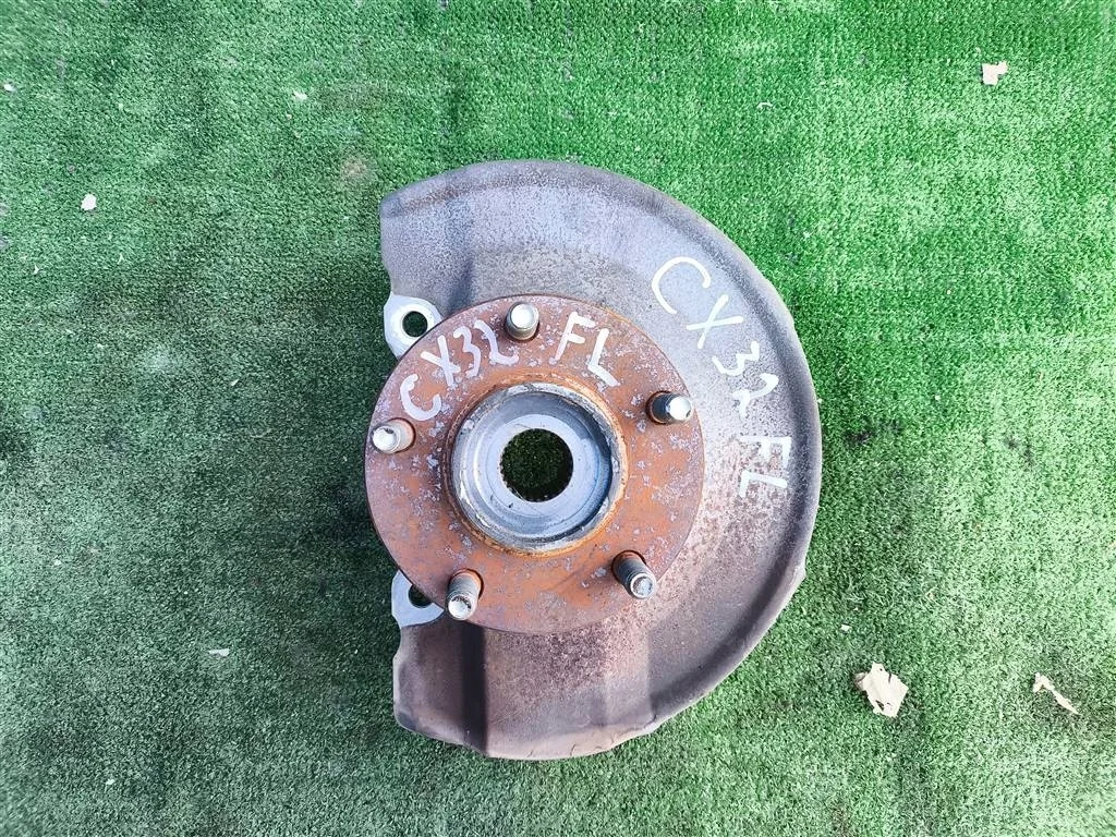 Б.у. кулак поворотный MITSUBISHI LANCER CX3A MITSUBISHI LANCER CX3A 1.8 2011