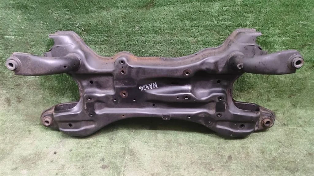 Б.у. балка под двс MITSUBISHI GRANDIS NA4W MITSUBISHI GRANDIS NA4W 2.4 2003