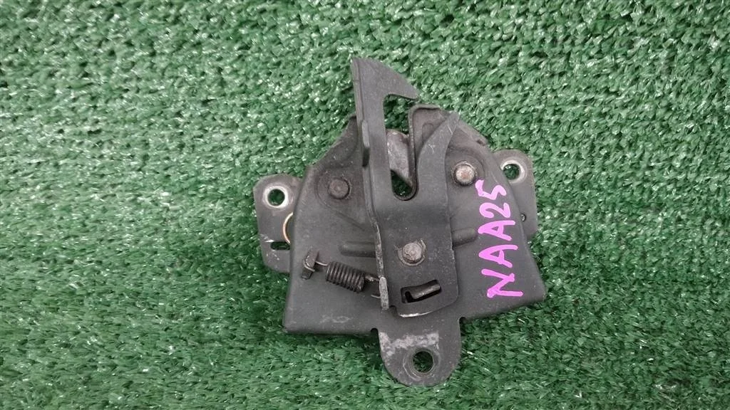 Б.у. замок капота (праворуль) MITSUBISHI GRANDIS NA4W MITSUBISHI GRANDIS NA4W 4G69 2003