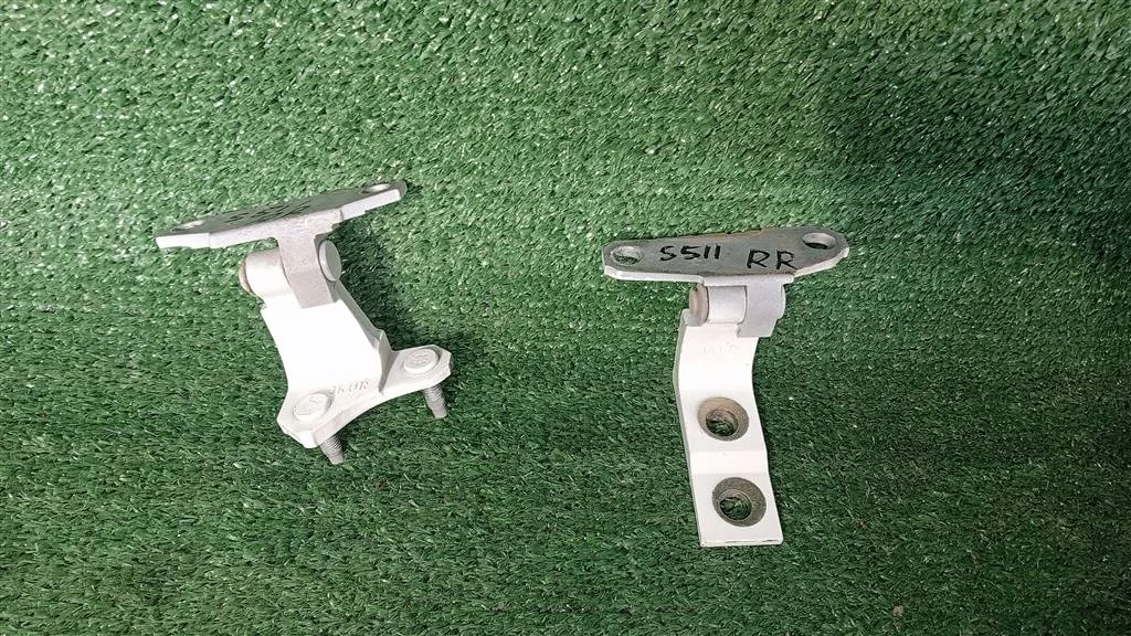 Б.у. петля двери INFINITI QX70 S51 INFINITI QX70 S51 5.0 2008