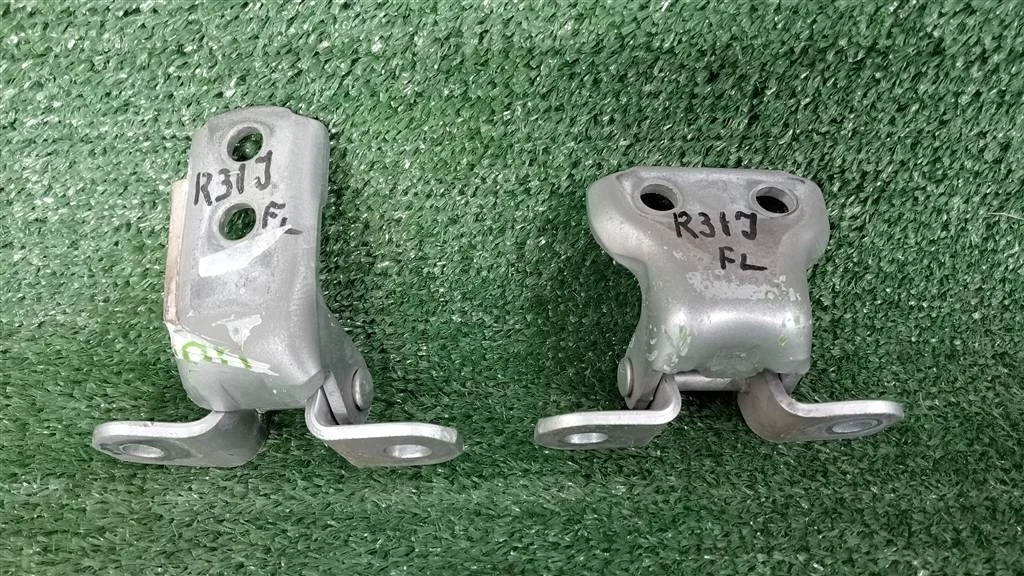 Б.у. петля двери TOYOTA RAV4 ACA30 TOYOTA RAV4 ACA30 2AZ 2005