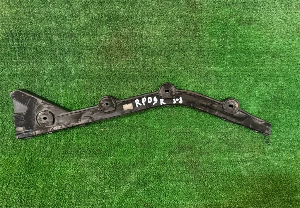 Б.у. крепление бампера зад SKODA RAPID SKODA RAPID