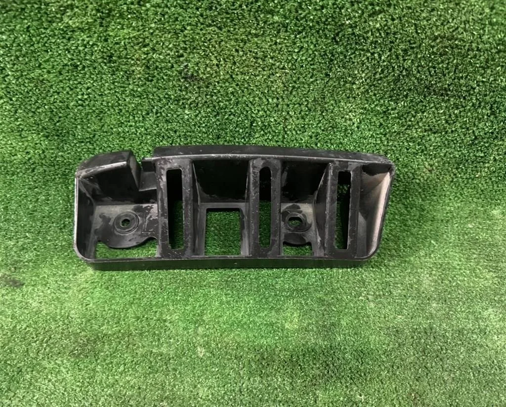 Б.у. крепление бампера зад SKODA RAPID SKODA RAPID  CWVB