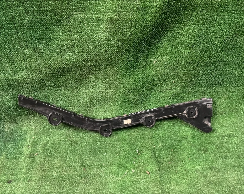 Б.у. крепление бампера зад SKODA RAPID SKODA RAPID