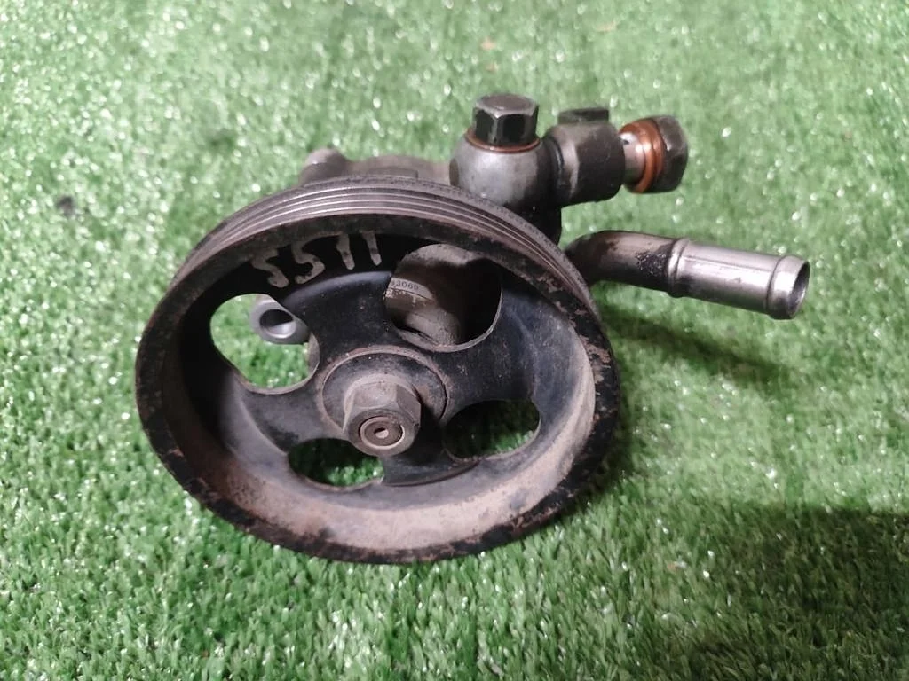 Б.у. насос гидроусилителя INFINITI QX70 S51 INFINITI QX70 S51 5.0 2008