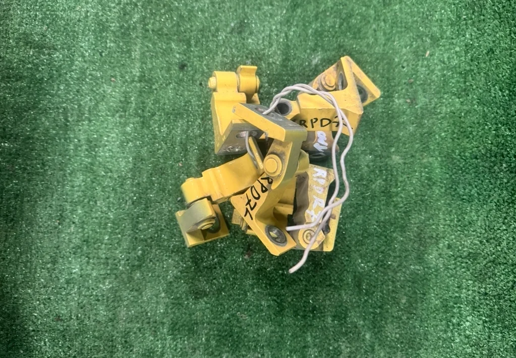 Б.у. петля двери SKODA RAPID SKODA RAPID