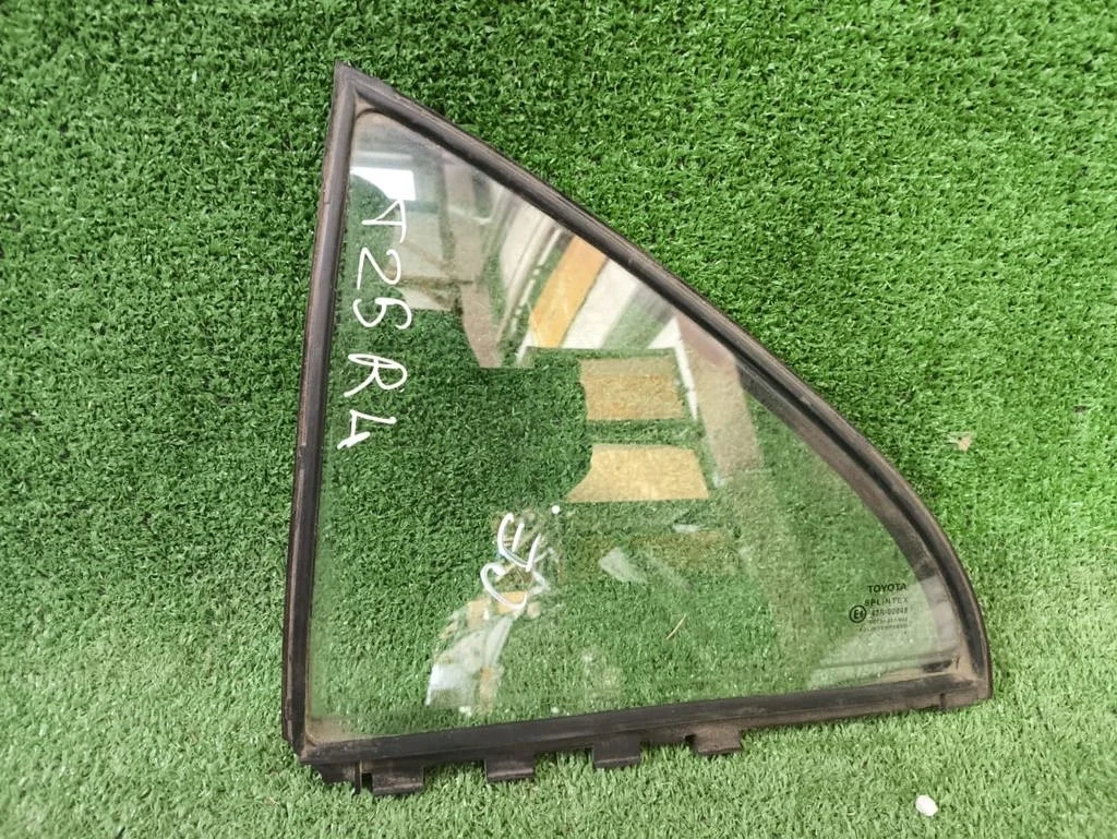 Б.у. форточка двери TOYOTA AVENSIS ZZT251 TOYOTA AVENSIS ZZT251 1AZFSE 2003-2008