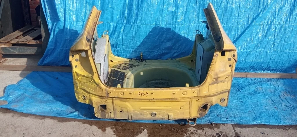 Б.у. часть кузова SKODA RAPID SKODA RAPID