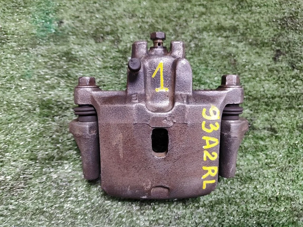 Б.у. суппорт MITSUBISHI PAJERO V93W MITSUBISHI PAJERO V93W 3.0 2007